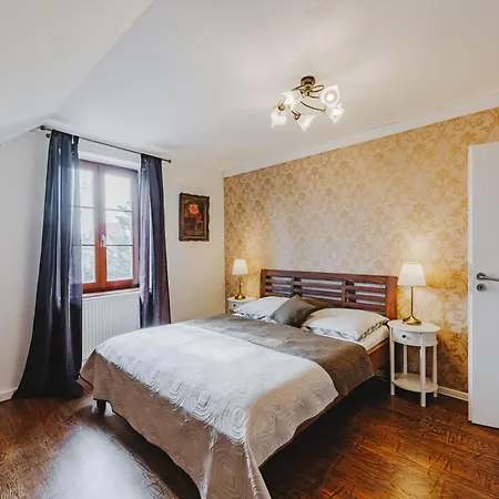 Apartment Ruzova 79 *
