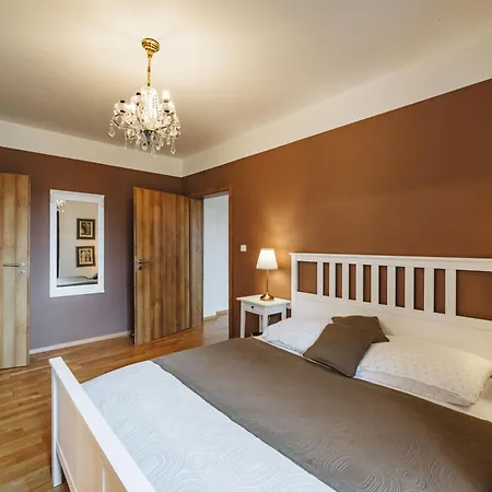 Apartment Ruzova 79