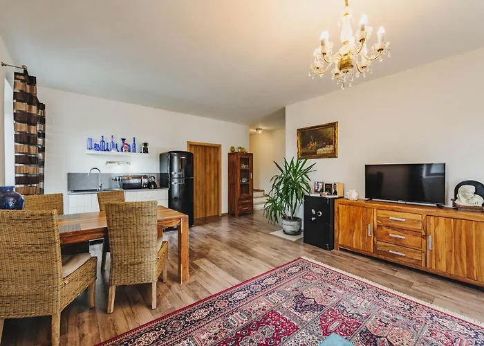 Apartament Ruzova 79 *