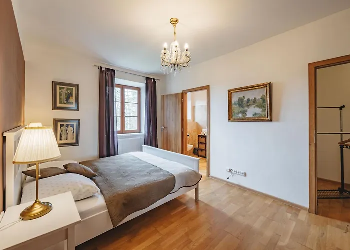 Apartament Ruzova 79 *
